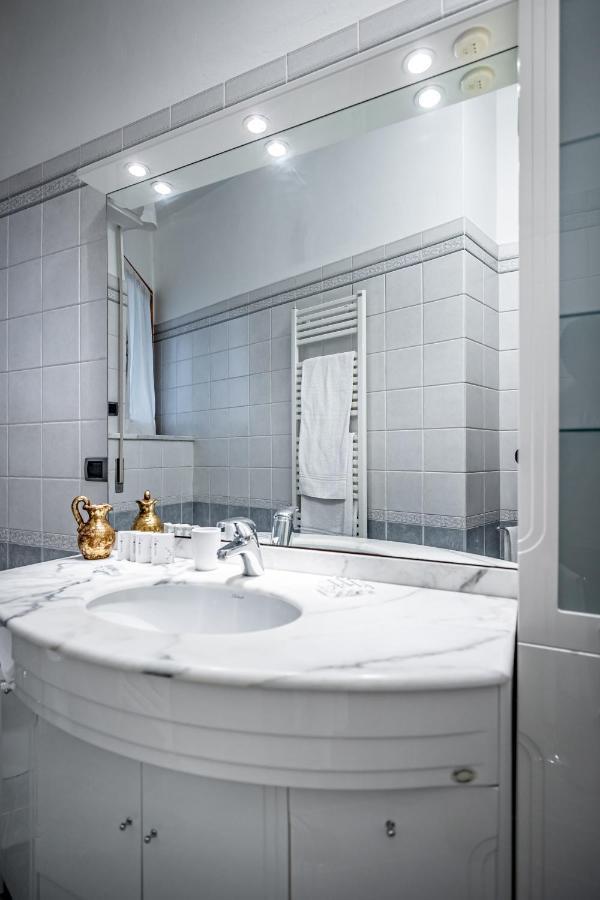 Yid Elegant Apt With Garage Florence Exterior photo