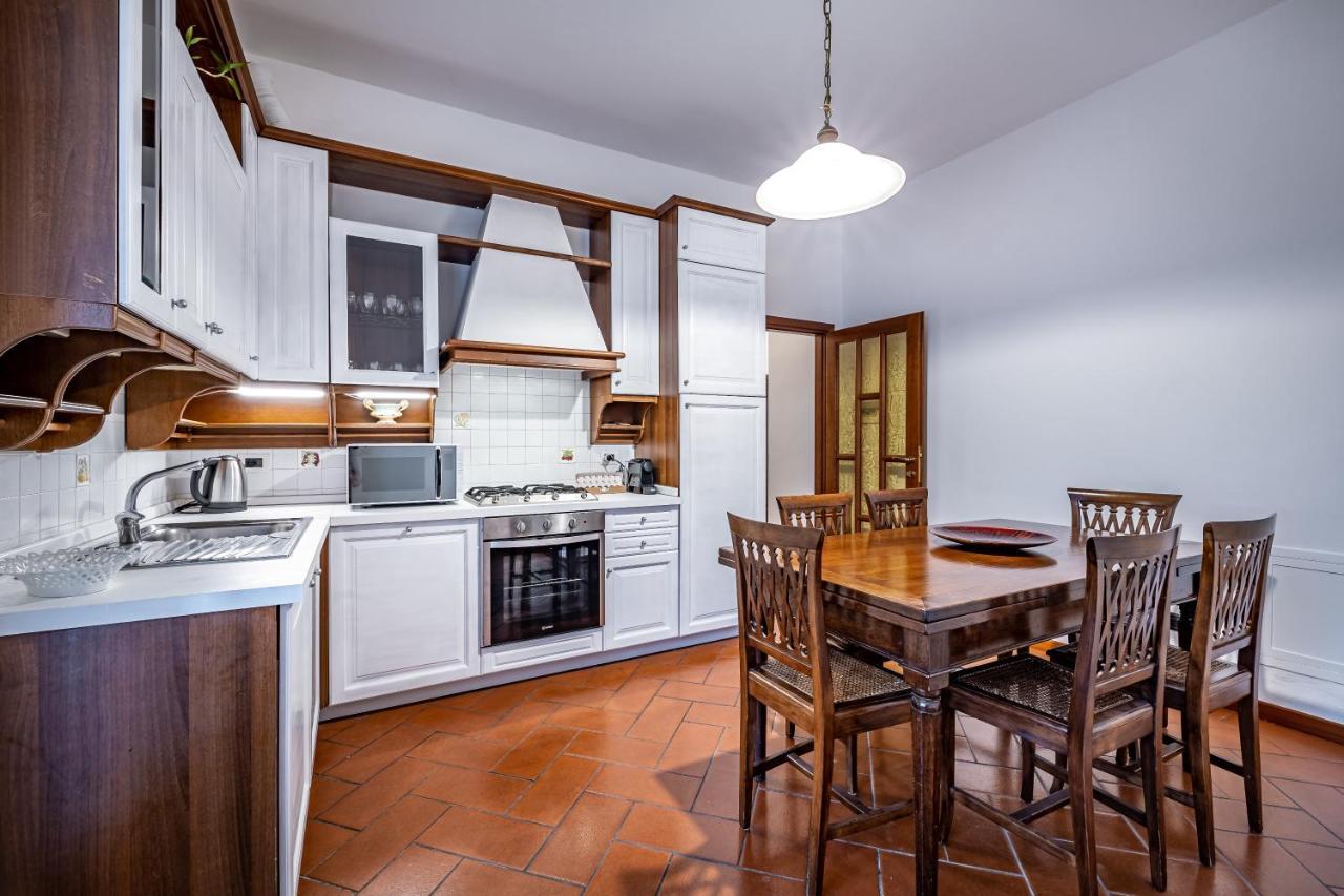 Yid Elegant Apt With Garage Florence Exterior photo